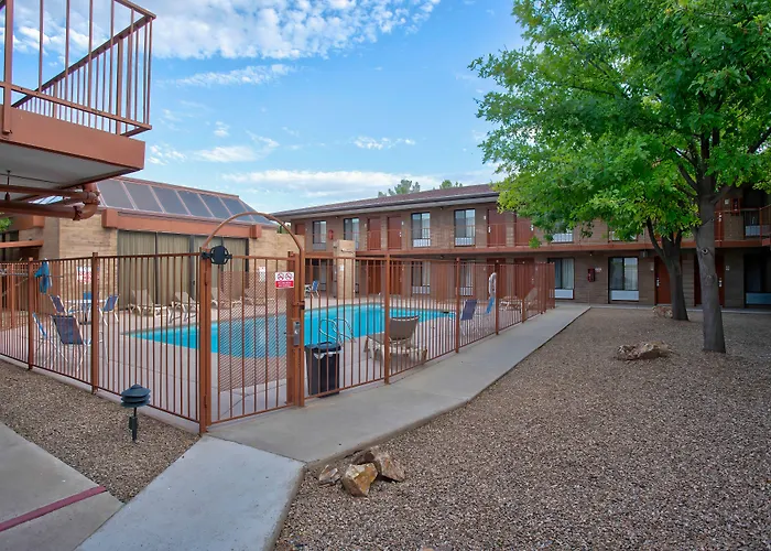 6 Willcox, Az
